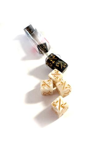 Dados / Marcadores de Vida | :: Gold House TCG ::
